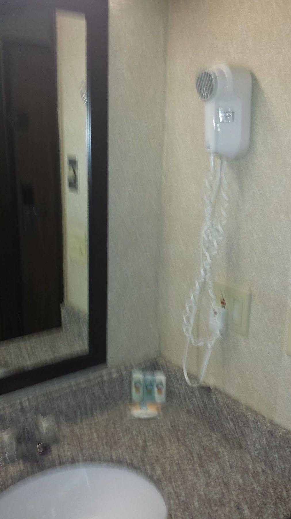 Quality & Hotel 2*